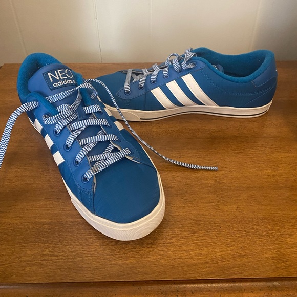 adidas Shoes - Womans size 8 NEO adidas